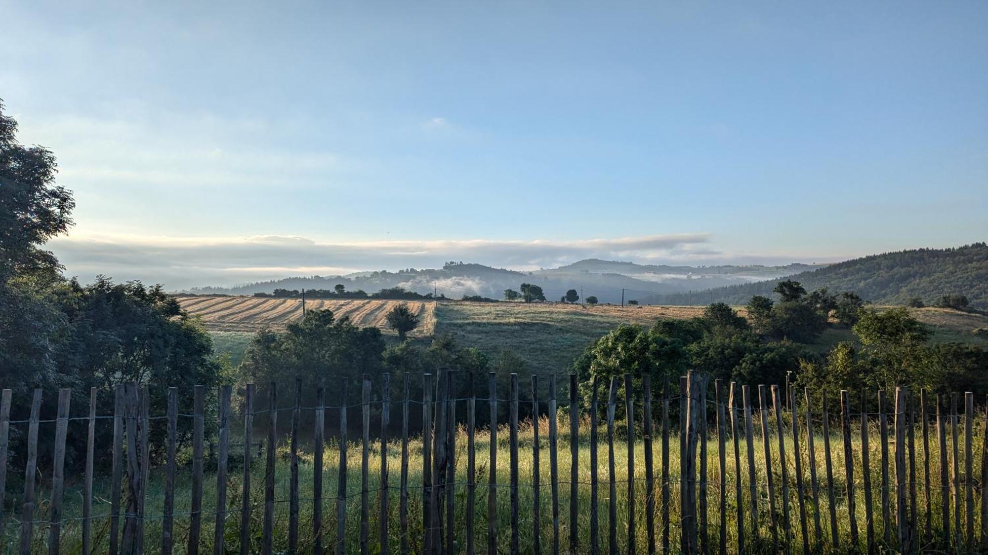 La Grange, Le Hameau Des Volcans - Deconnexion Face A La Vue Saint-Just-pres-Brioude Екстериор снимка